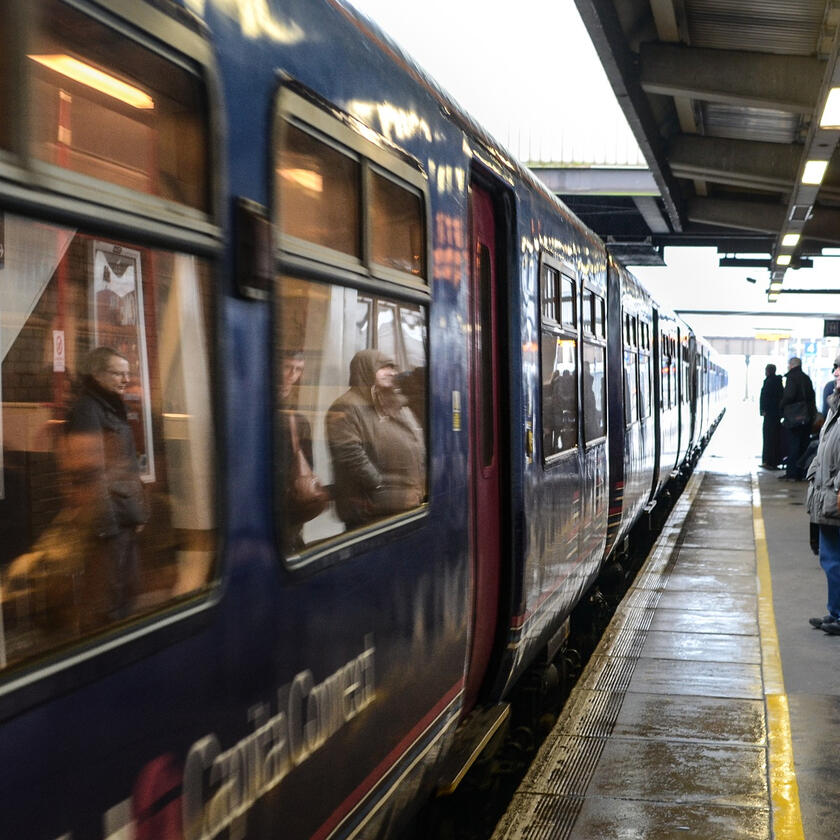 Harrogate Train station Taxi